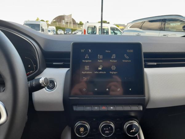Vente en ligne Renault Clio 5 Clio E-Tech 140 au prix de 17 990 €