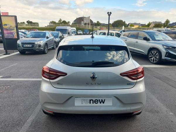 Vente en ligne Renault Clio 5 Clio E-Tech 140 au prix de 17 990 €