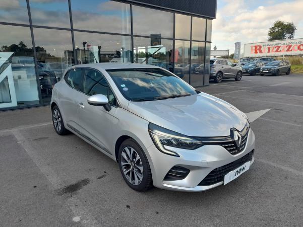 Vente en ligne Renault Clio 5 Clio E-Tech 140 au prix de 17 990 €