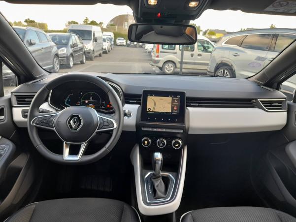 Vente en ligne Renault Clio 5 Clio E-Tech 140 au prix de 17 990 €