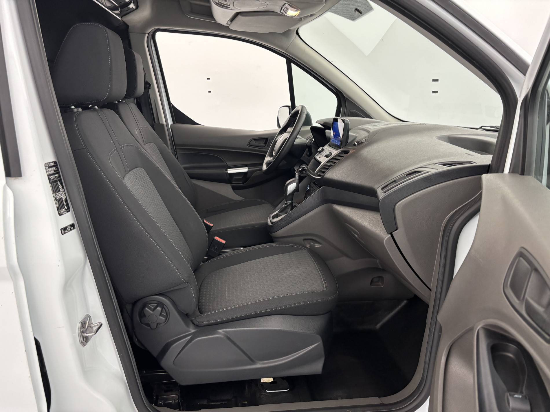 Vente en ligne Ford Transit Connect  L2 1.5 ECOBLUE 120 S&S BVA8 au prix de 15 500 €