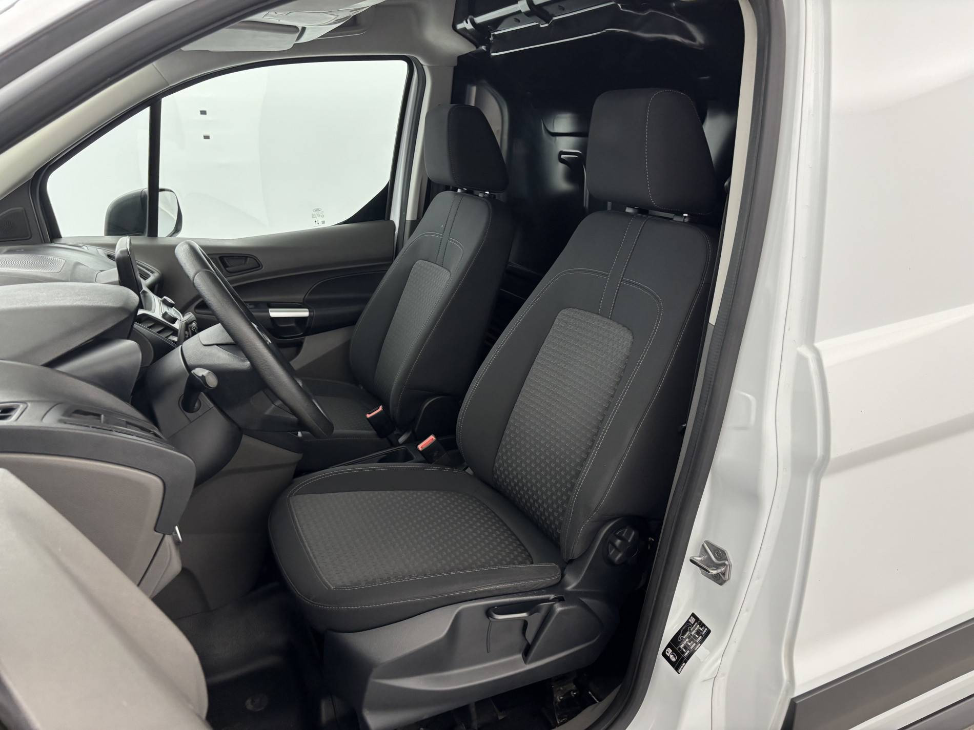 Vente en ligne Ford Transit Connect  L2 1.5 ECOBLUE 120 S&S BVA8 au prix de 15 500 €