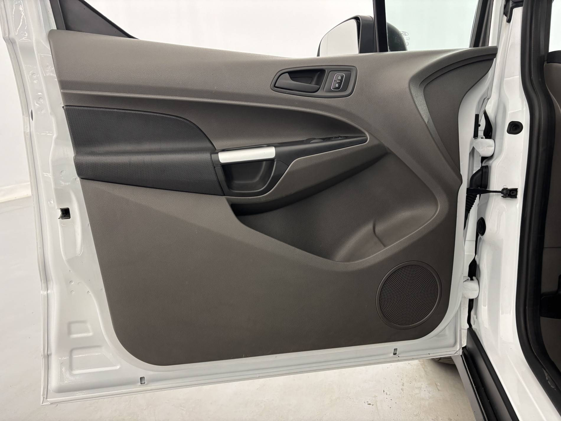 Vente en ligne Ford Transit Connect  L2 1.5 ECOBLUE 120 S&S BVA8 au prix de 15 500 €