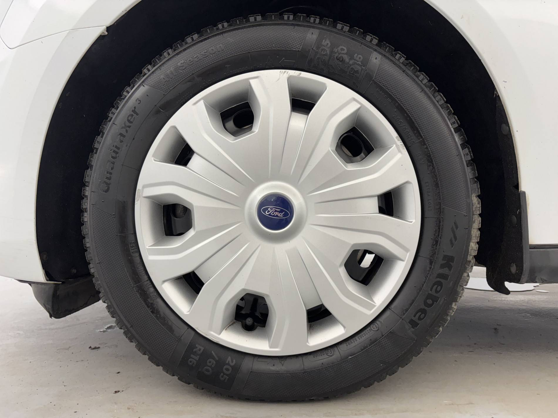 Vente en ligne Ford Transit Connect  L2 1.5 ECOBLUE 120 S&S BVA8 au prix de 15 500 €