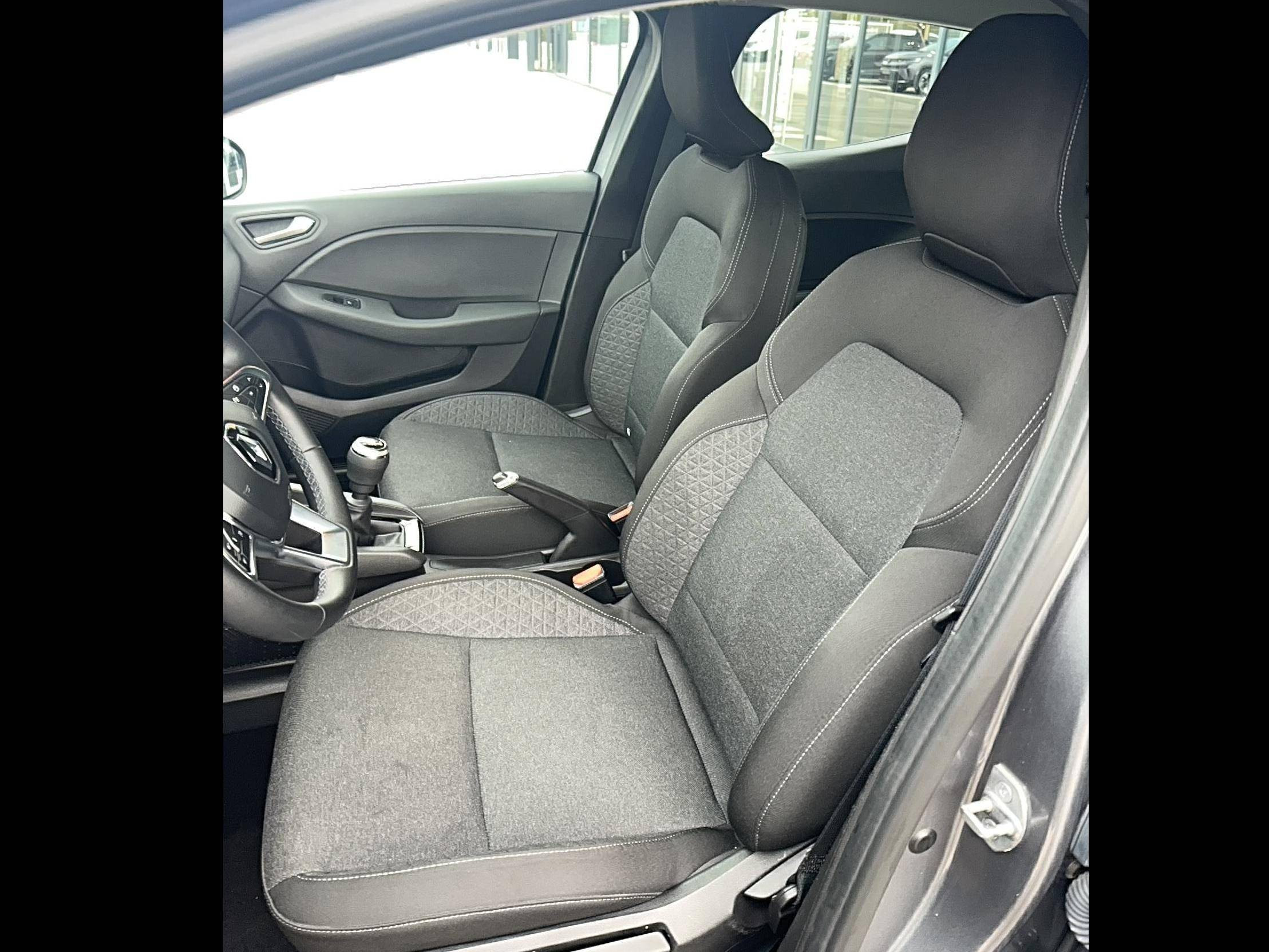 Vente en ligne Renault Clio 5 Clio TCe 90 au prix de 14 490 €