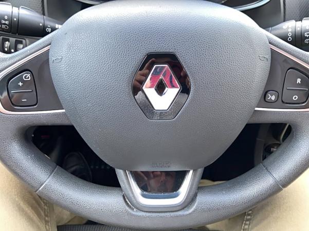 Vente en ligne Renault Clio 4 Clio TCe 90 E6C au prix de 11 490 €