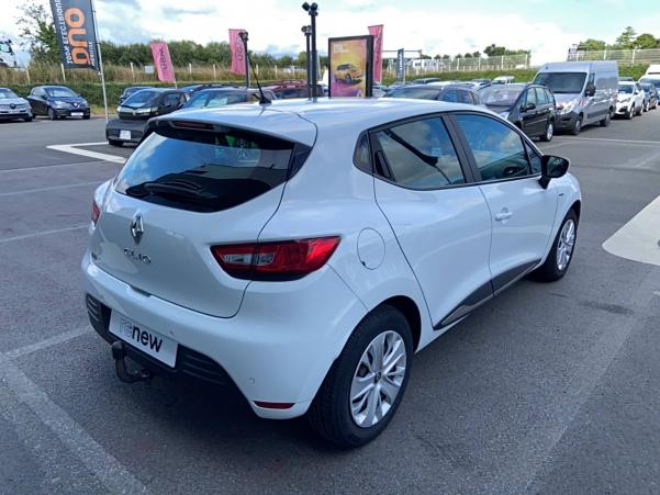 Vente en ligne Renault Clio 4 Clio TCe 90 E6C au prix de 11 490 €