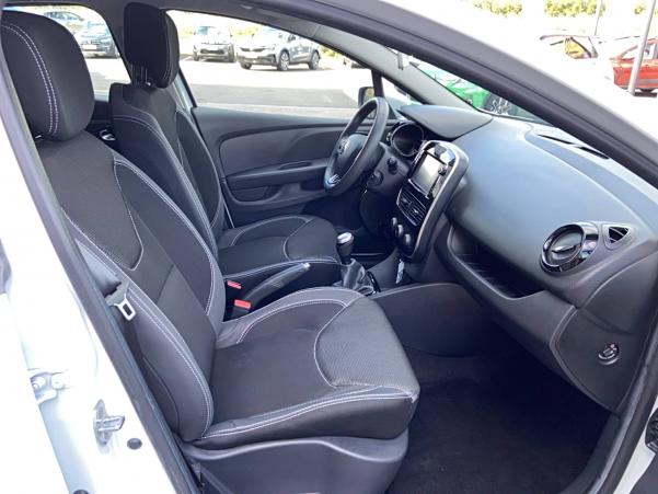 Vente en ligne Renault Clio 4 Clio TCe 90 E6C au prix de 11 490 €