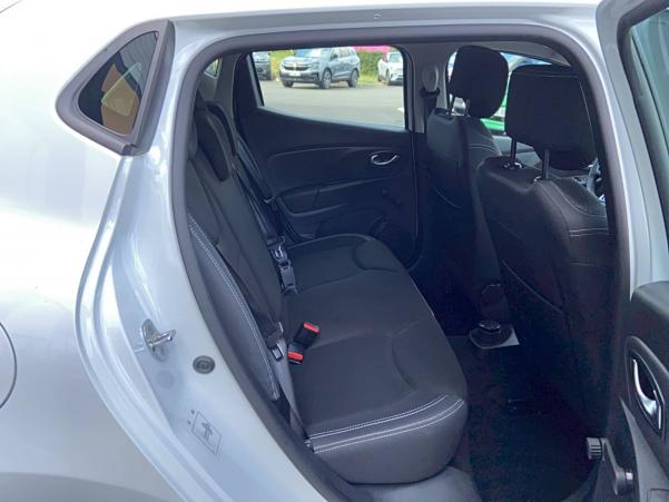 Vente en ligne Renault Clio 4 Clio TCe 90 E6C au prix de 11 490 €
