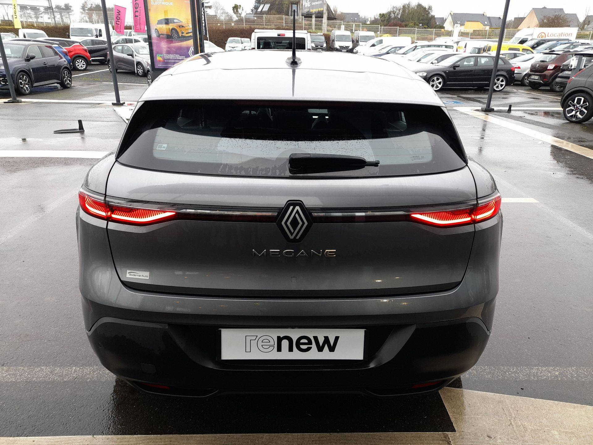 Vente en ligne Renault Megane E-Tech  ER EV60 130ch optimum charge au prix de 20 890 €