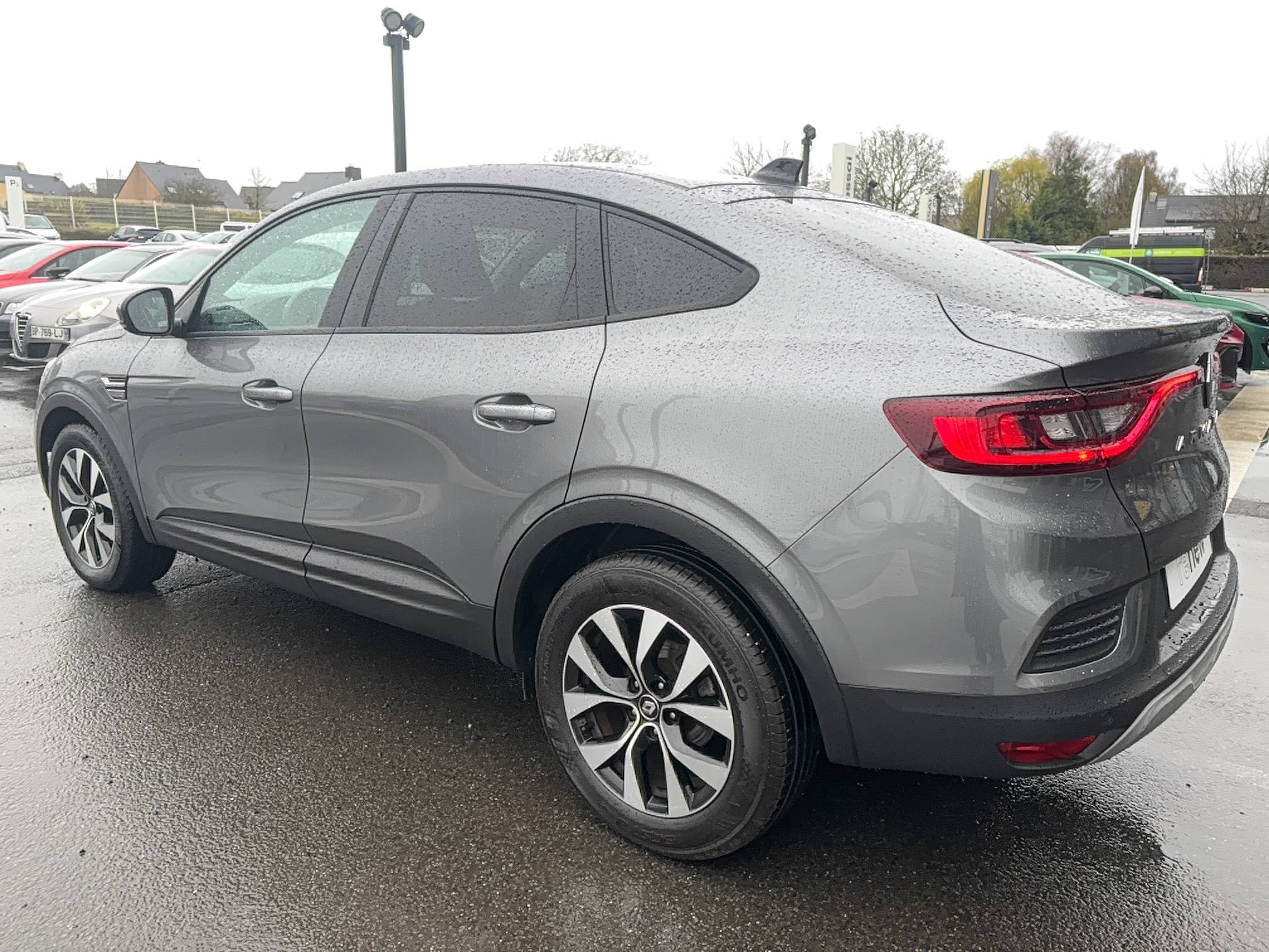 Vente en ligne Renault Arkana  mild hybrid 140 EDC FAP - 22 au prix de 19 490 €