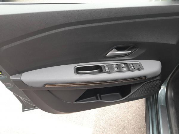 Vente en ligne Dacia Sandero  ECO-G 100 au prix de 16 490 €