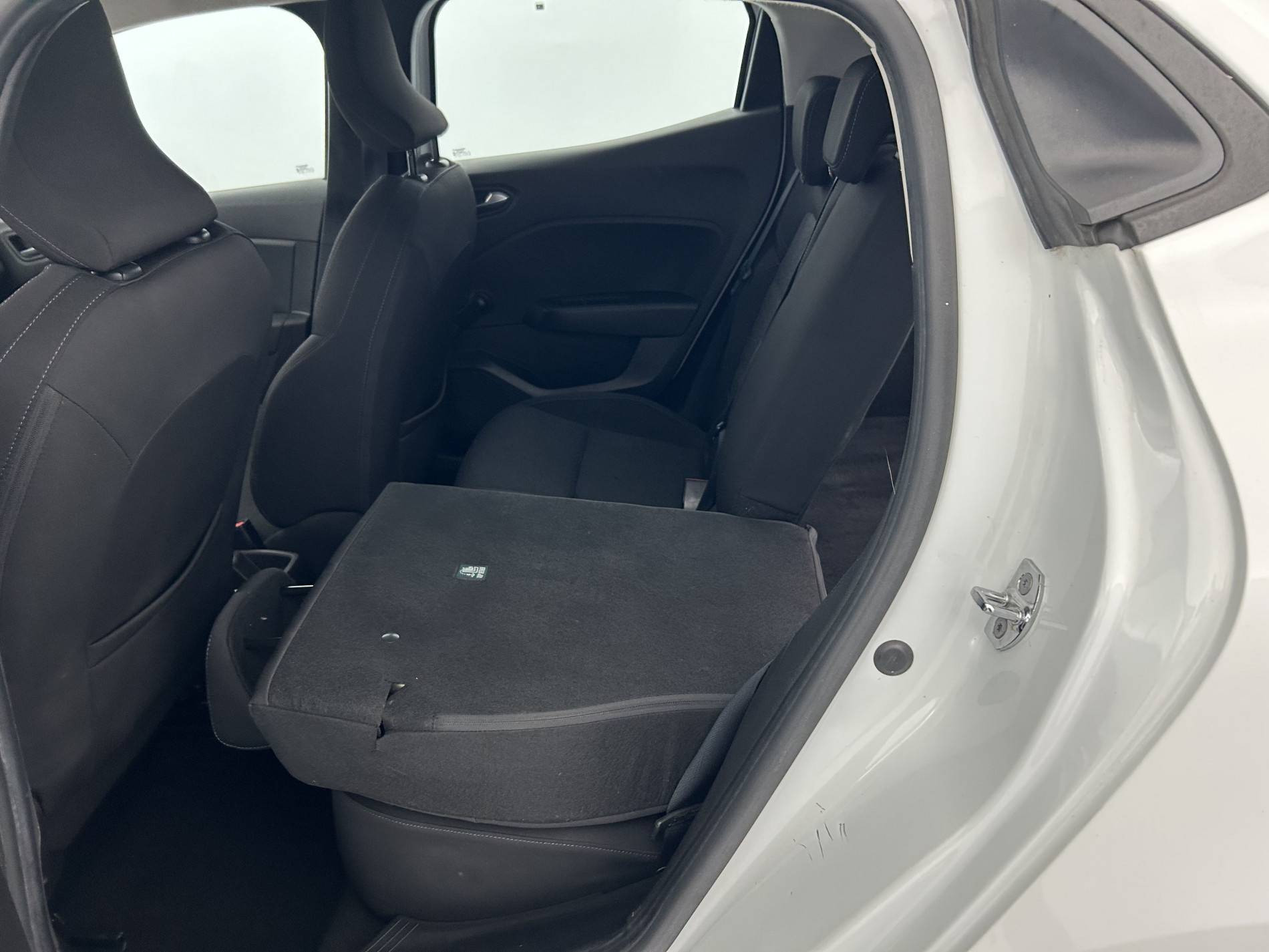 Vente en ligne Renault Clio 5 Clio Blue dCi 100 - 21N au prix de 13 990 €