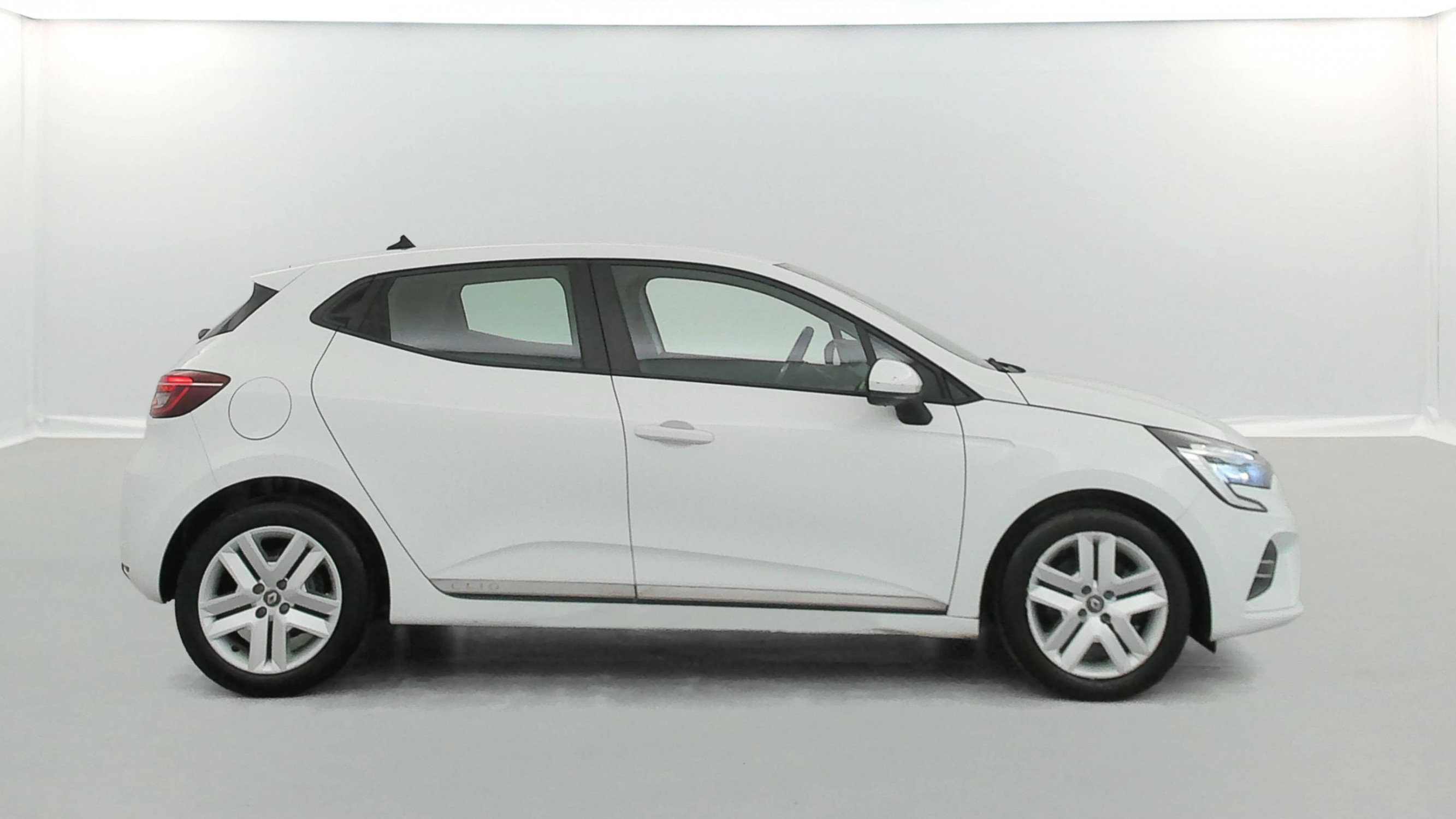 Vente en ligne Renault Clio 5 Clio Blue dCi 100 - 21N au prix de 13 990 €