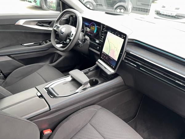 Vente en ligne Renault Austral  E-Tech hybrid 200 au prix de 38 890 €