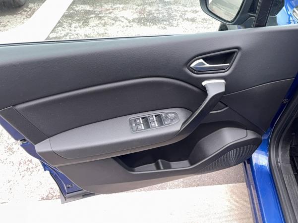 Vente en ligne Renault Captur  E-Tech 145 - 21 au prix de 20 490 €