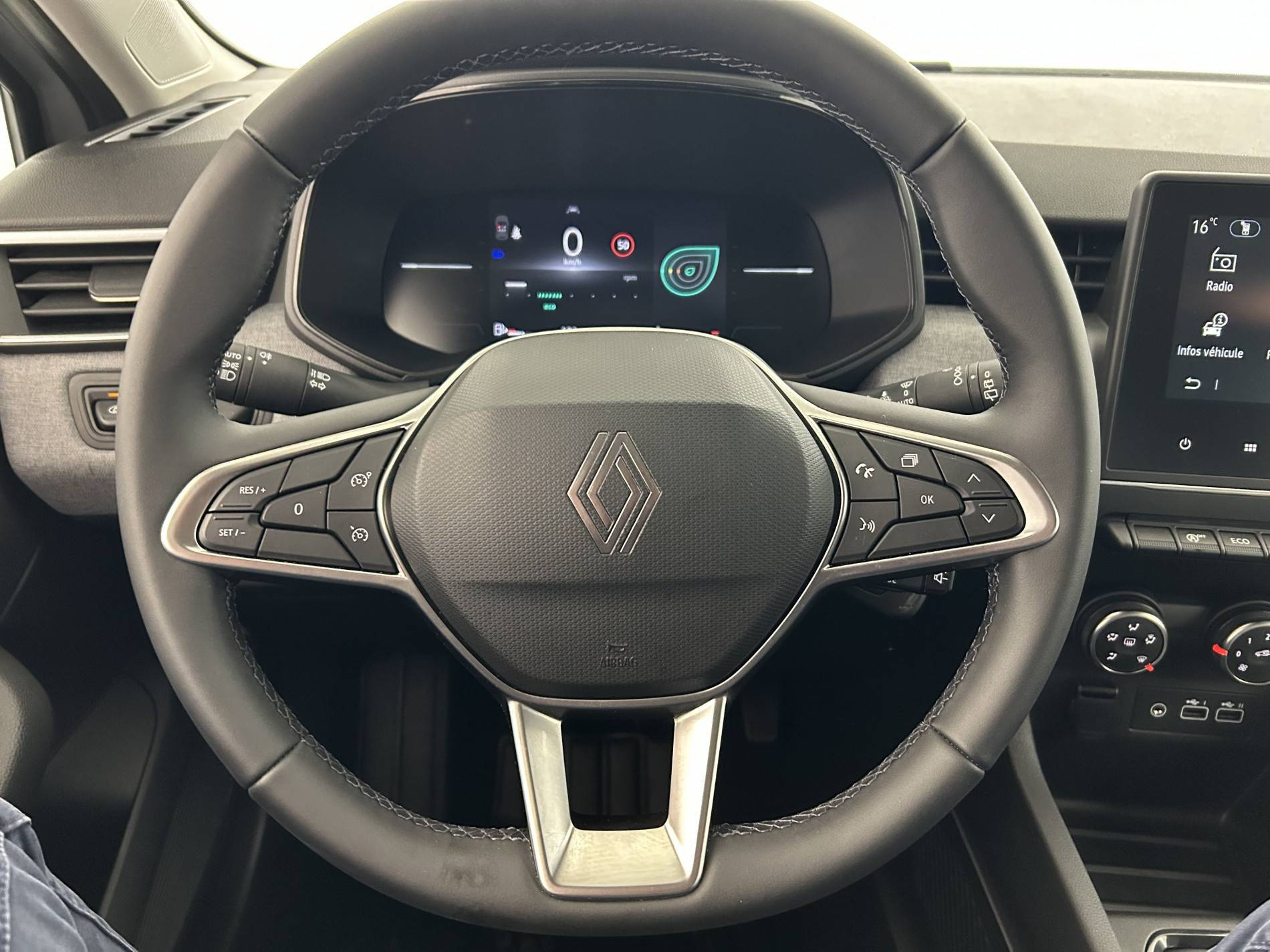 Vente en ligne Renault Clio 5 Clio Blue dCi 100 ch GSR2 au prix de 18 990 €