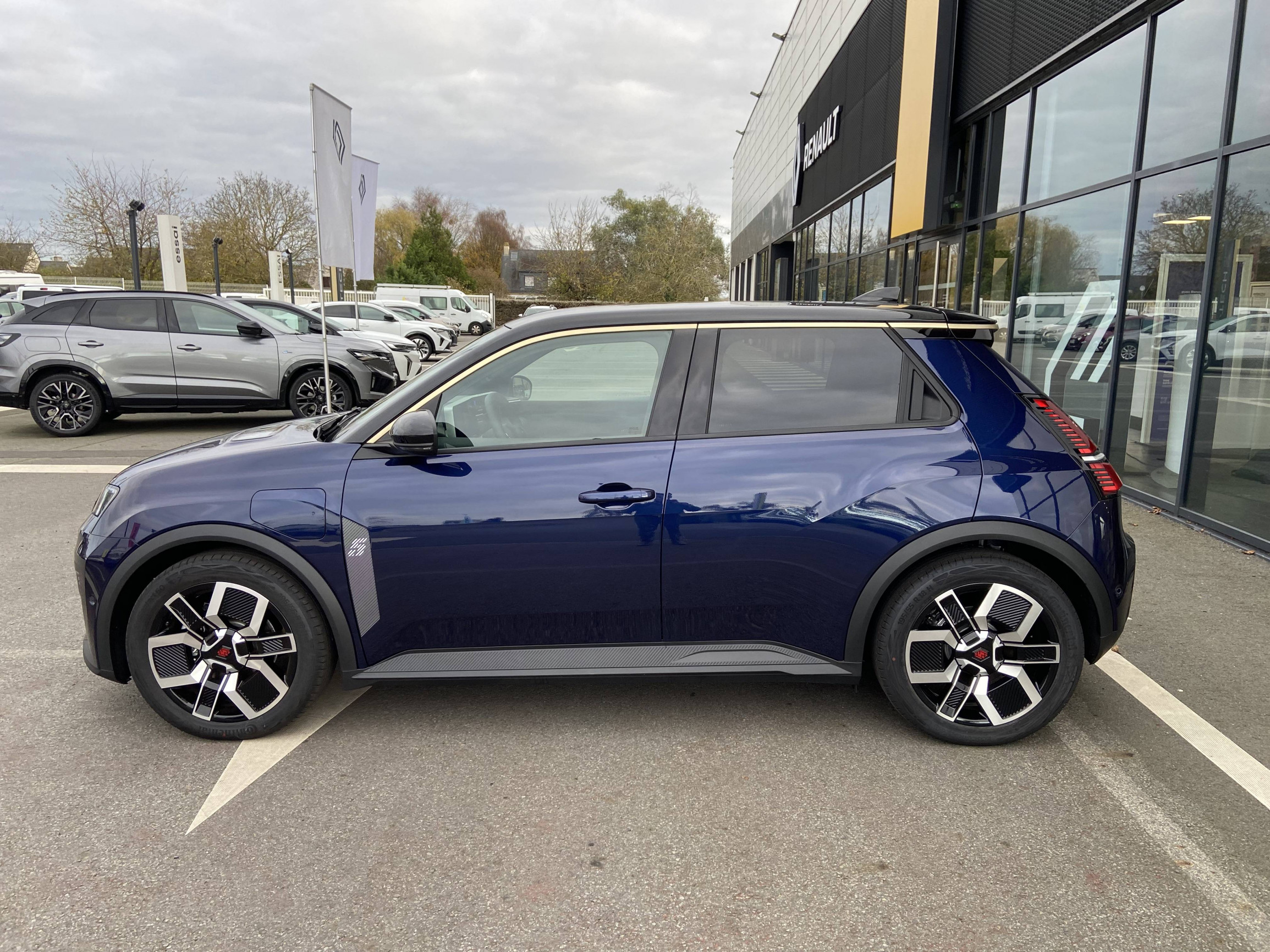 Vente en ligne Renault R5 E-Tech  150 ch autonomie confort au prix de 32 990 €