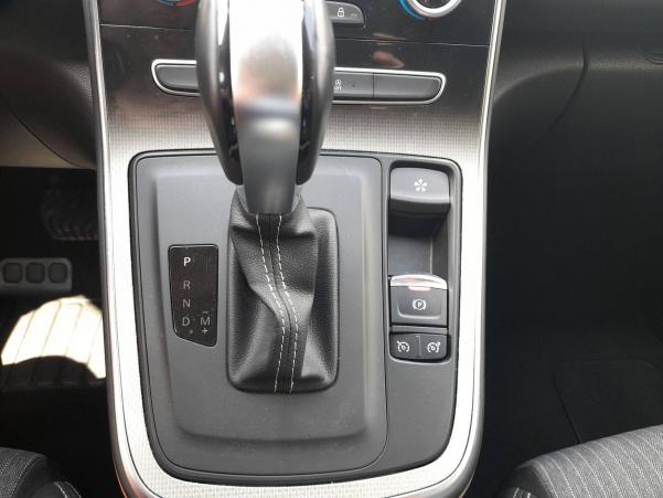 Vente en ligne Renault Scenic 4 Scenic TCe 140 EDC au prix de 23 490 €