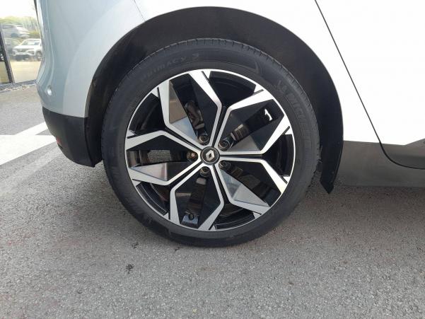 Vente en ligne Renault Scenic 4 Scenic TCe 140 EDC au prix de 23 490 €