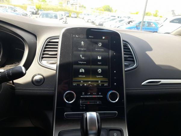 Vente en ligne Renault Scenic 4 Scenic TCe 140 EDC au prix de 23 490 €