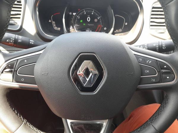 Vente en ligne Renault Scenic 4 Scenic TCe 140 EDC au prix de 23 490 €