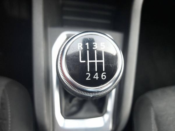 Vente en ligne Renault Clio 5 Clio TCe 90 - 21 au prix de 12 990 €