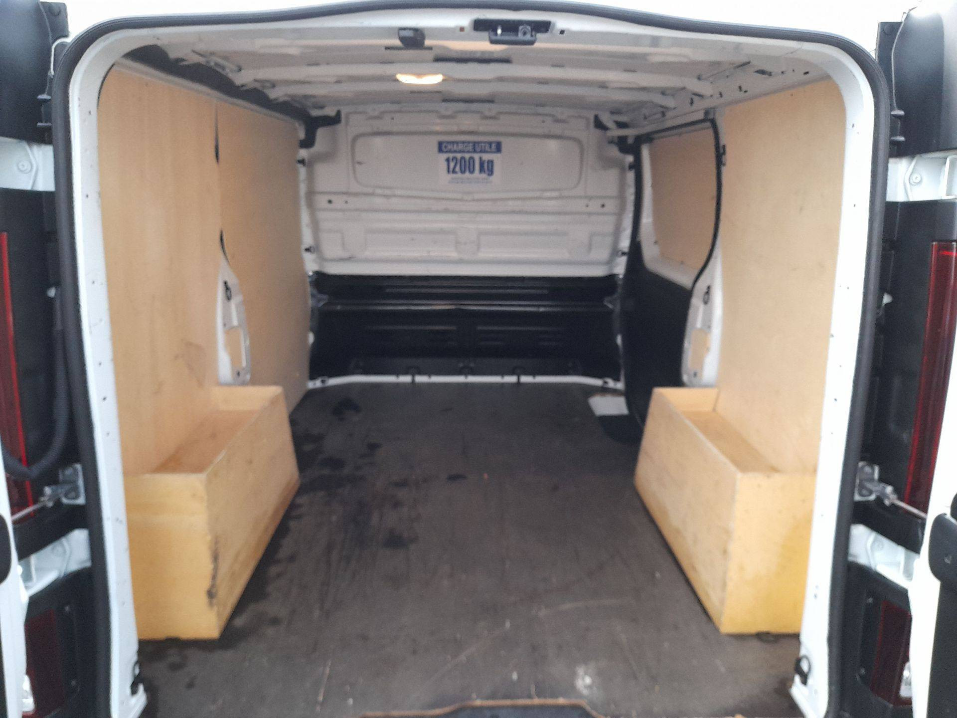 Vente en ligne Renault Trafic 3 Fourgon TRAFIC FGN L1H1 3T BLUE DCI 130 GSR2 au prix de 25 000 €