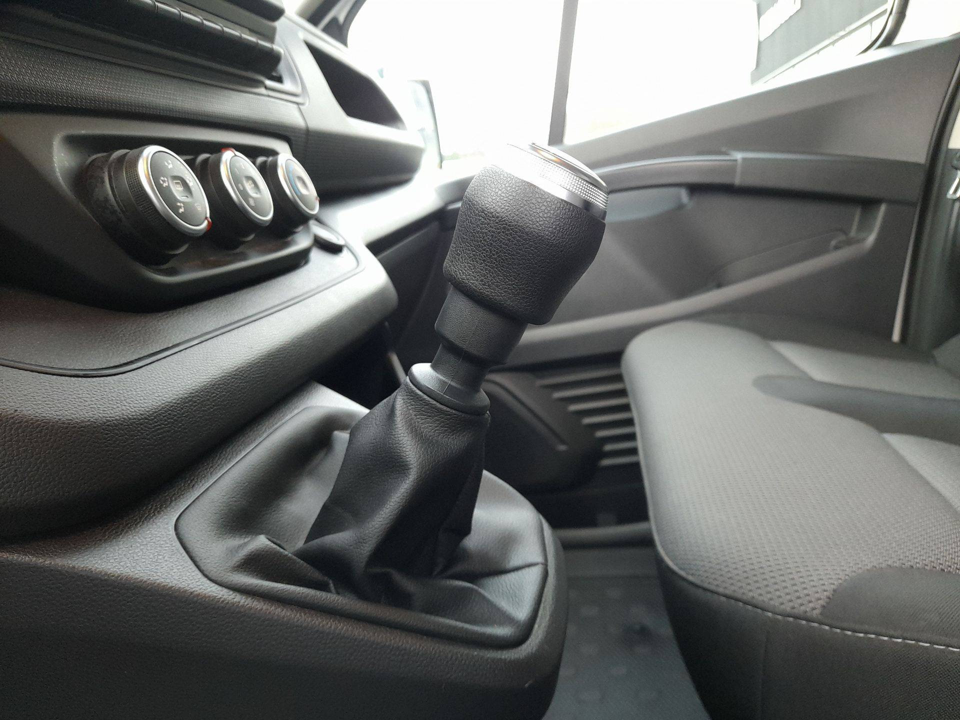 Vente en ligne Renault Trafic 3 Fourgon TRAFIC FGN L1H1 3T BLUE DCI 130 GSR2 au prix de 25 000 €