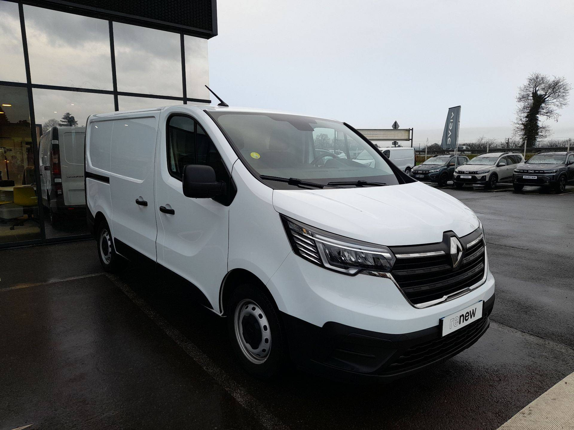 Vente en ligne Renault Trafic 3 Fourgon TRAFIC FGN L1H1 3T BLUE DCI 130 GSR2 au prix de 25 000 €