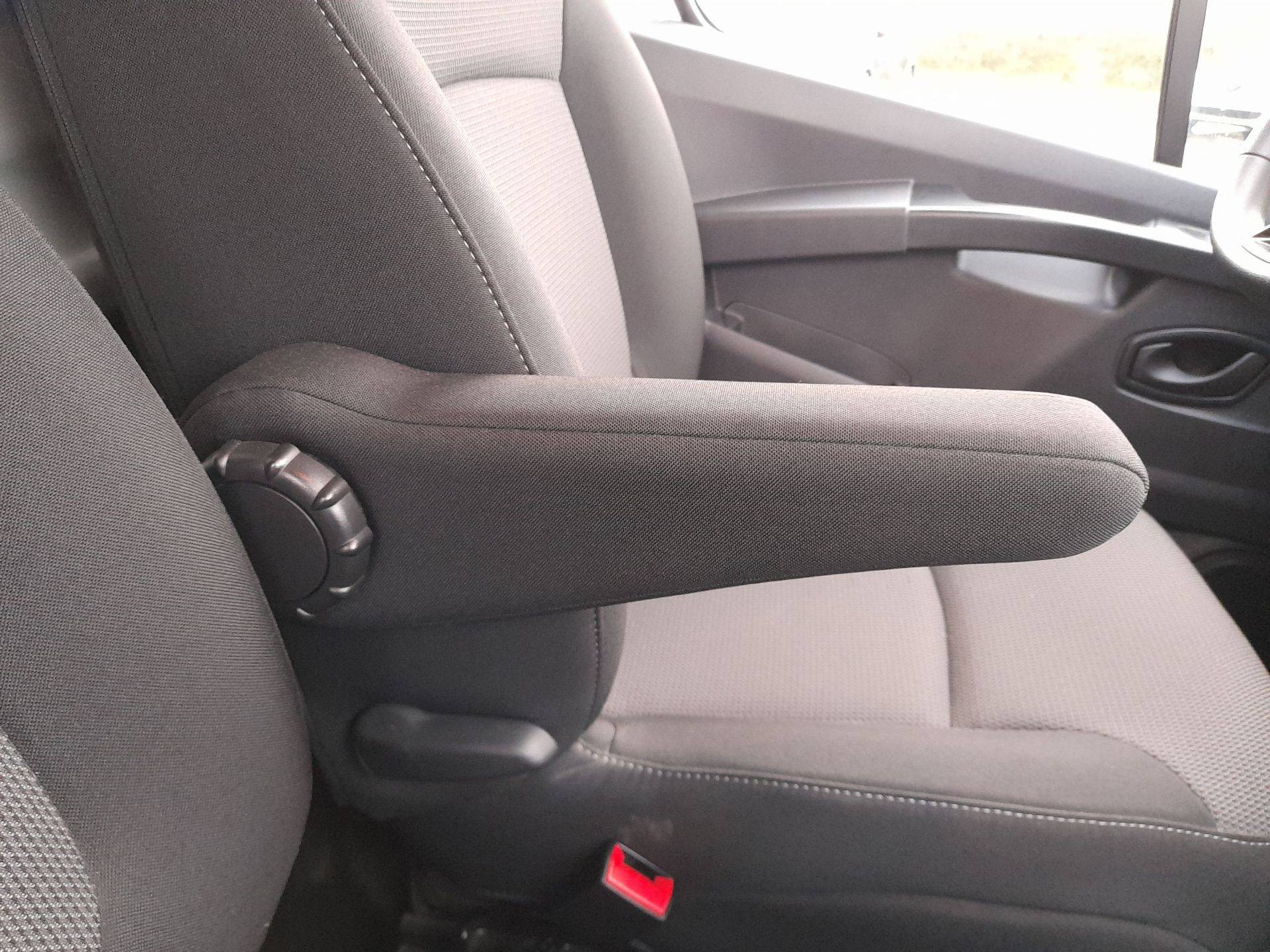 Vente en ligne Renault Trafic 3 Fourgon TRAFIC FGN L1H1 3T BLUE DCI 130 GSR2 au prix de 25 000 €