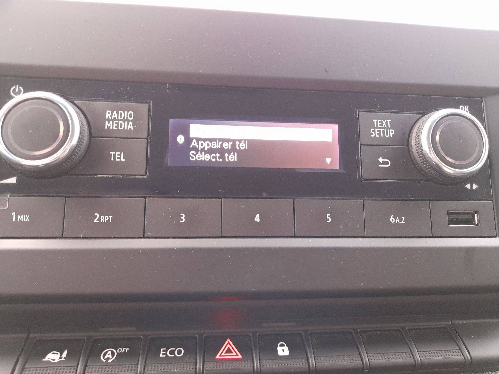 Vente en ligne Renault Trafic 3 Fourgon TRAFIC FGN L1H1 3T BLUE DCI 130 GSR2 au prix de 25 000 €