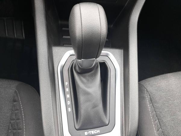 Vente en ligne Renault Clio 5 Clio E-Tech 140 - 21N au prix de 15 990 €