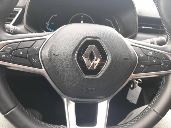 Vente en ligne Renault Clio 5 Clio E-Tech 140 - 21N au prix de 15 990 €