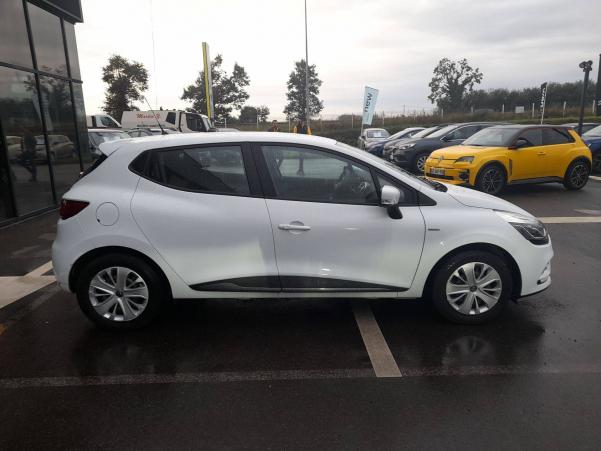 Vente en ligne Renault Clio 4 Clio 1.2 16V 75 au prix de 10 990 €