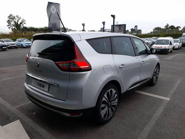 Vente en ligne Renault Grand Scenic 4 Grand Scenic TCe 140 FAP EDC - 21 au prix de 21 990 €