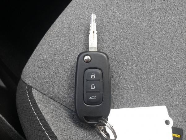 Vente en ligne Renault Clio 5 Clio TCe 100 GPL au prix de 16 890 €