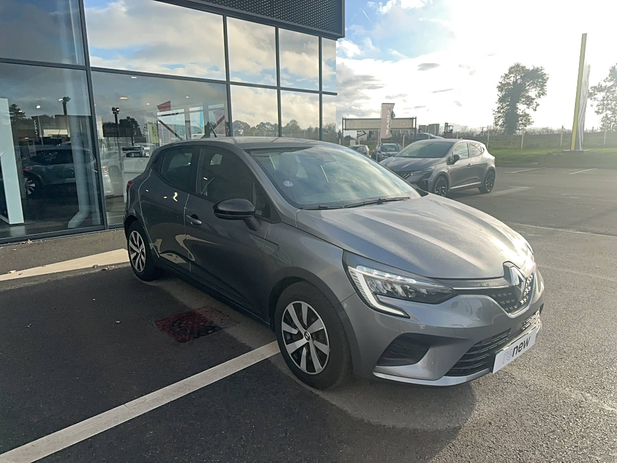 Vente en ligne Renault Clio 5 Clio TCe 90 au prix de 14 490 €