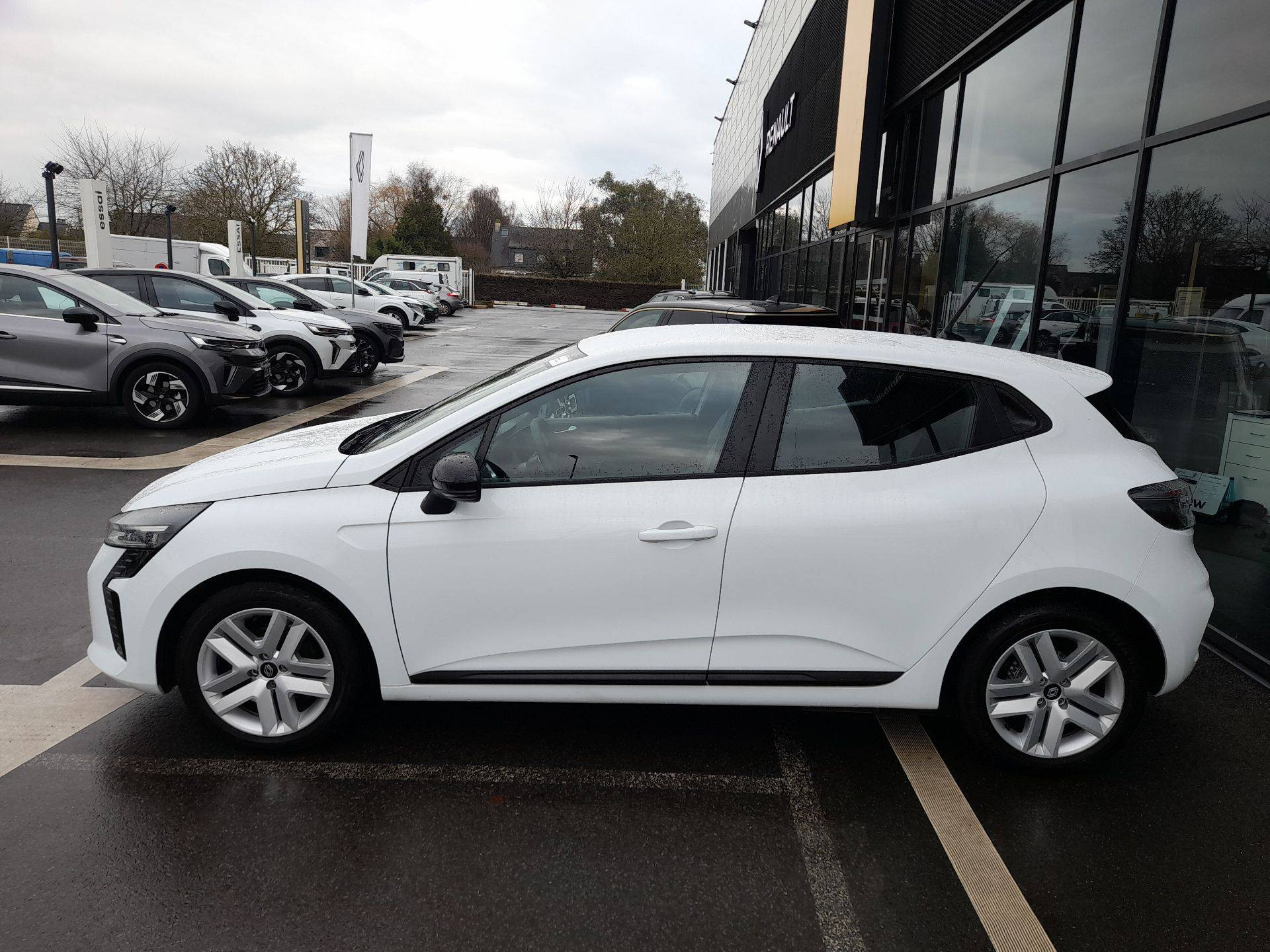 Vente en ligne Renault Clio 5 Clio TCe 90 ch GSR2 au prix de 16 490 €