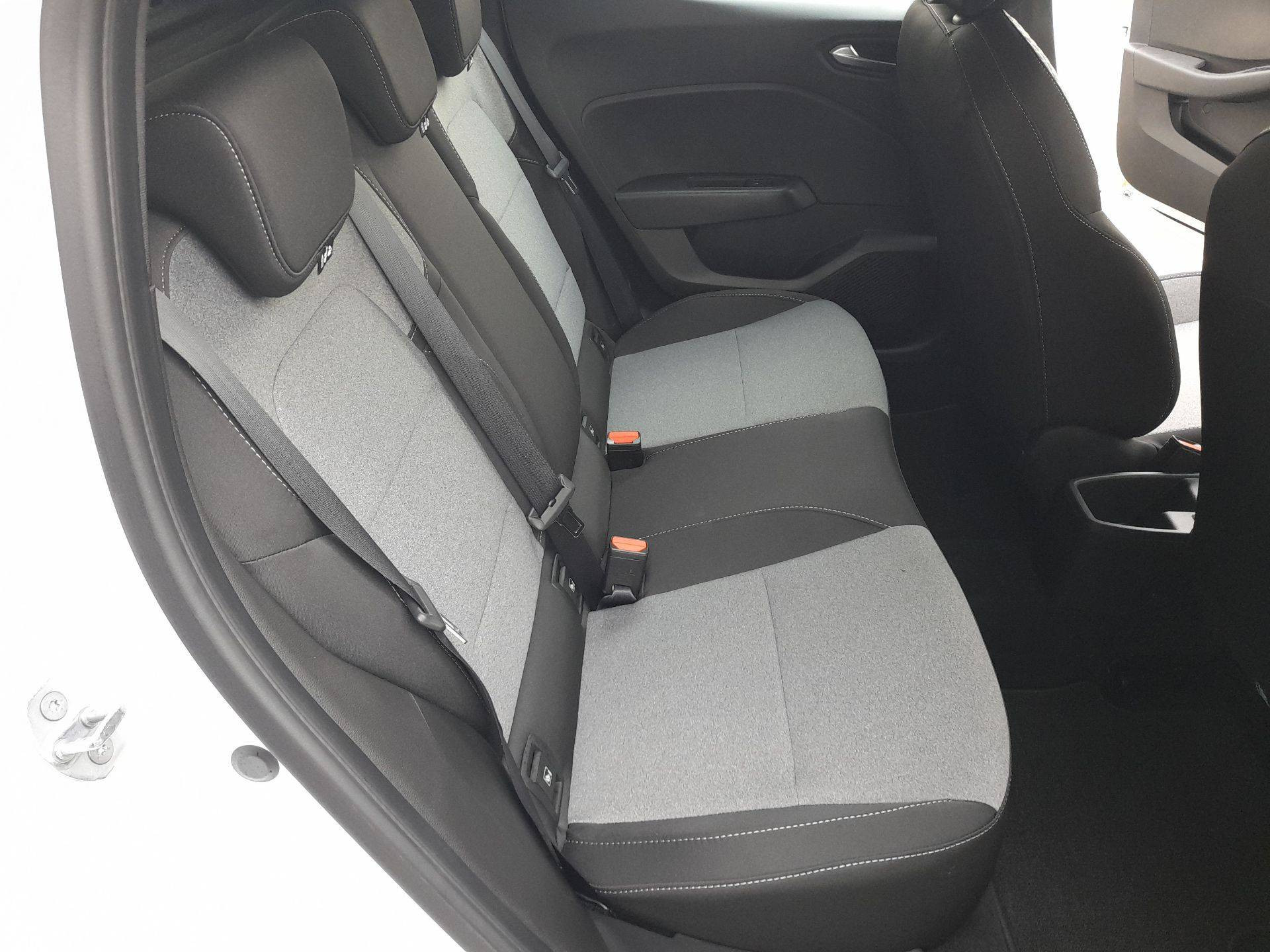 Vente en ligne Renault Clio 5 Clio TCe 90 ch GSR2 au prix de 16 490 €