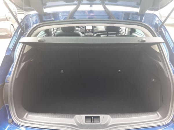Vente en ligne Renault Megane 4  Blue dCi 115 EDC au prix de 23 090 €