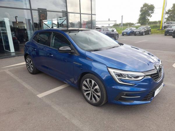 Vente en ligne Renault Megane 4  Blue dCi 115 EDC au prix de 23 090 €