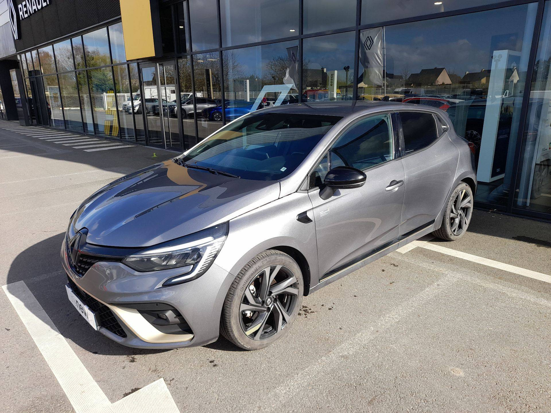 Renault Clio 5 Clio E-Tech full hybrid 145 occasion de 2022 en vente à Lamballe