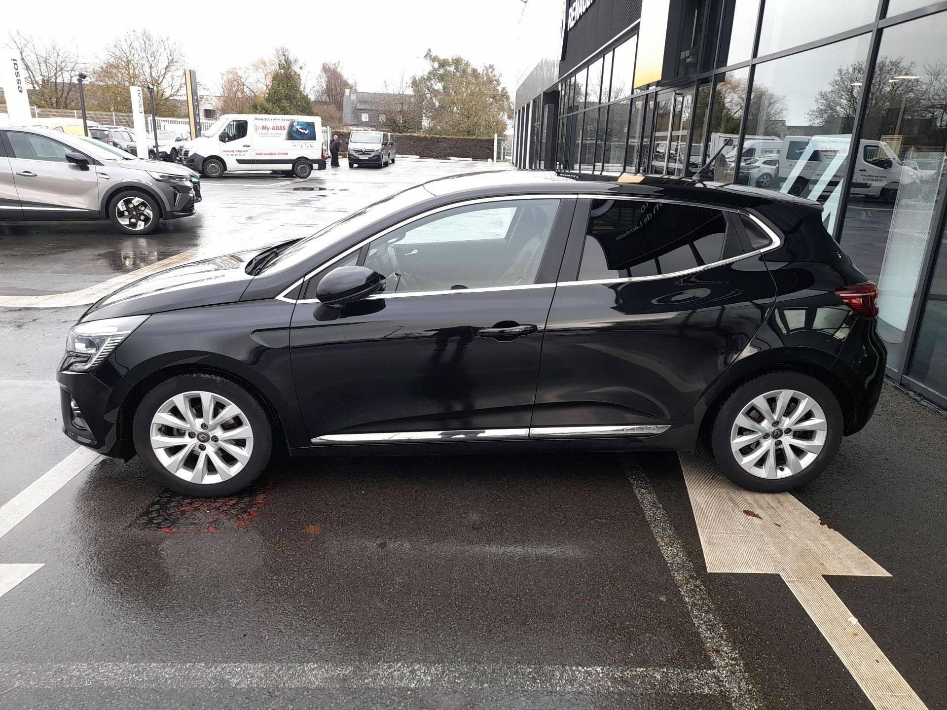 Vente en ligne Renault Clio 5 Clio TCe 100 au prix de 11 990 €