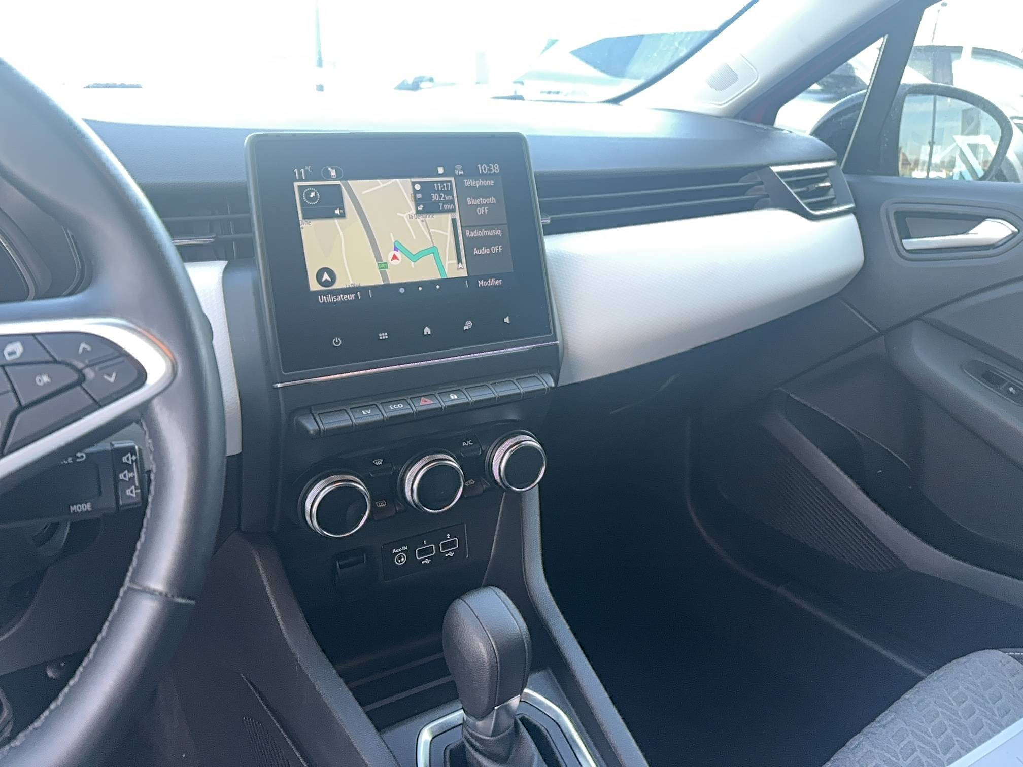 Vente en ligne Renault Clio 5 Clio E-Tech full hybrid 145 au prix de 15 890 €