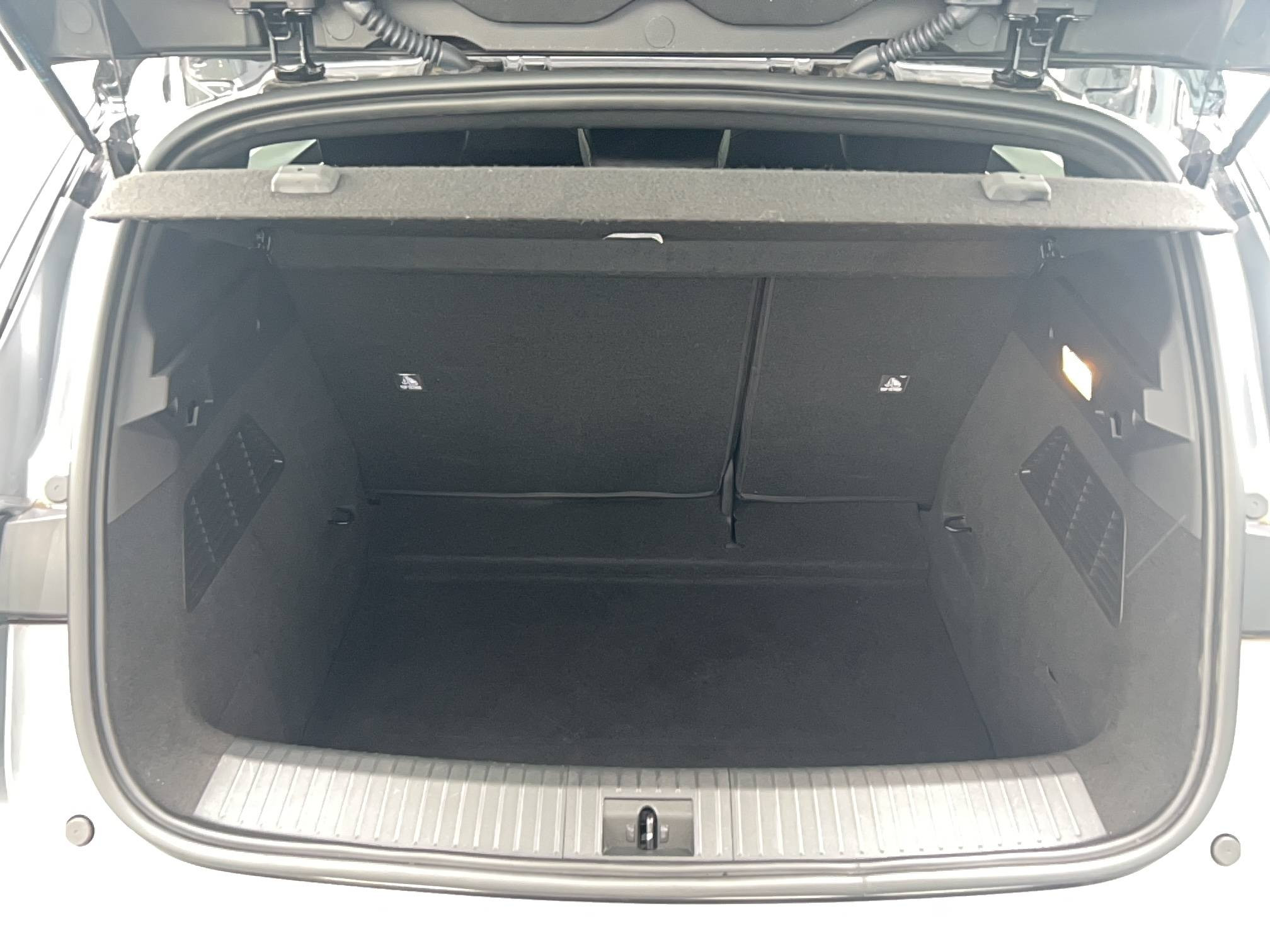 Vente en ligne Renault Megane E-Tech  EV60 220 ch super charge au prix de 24 990 €