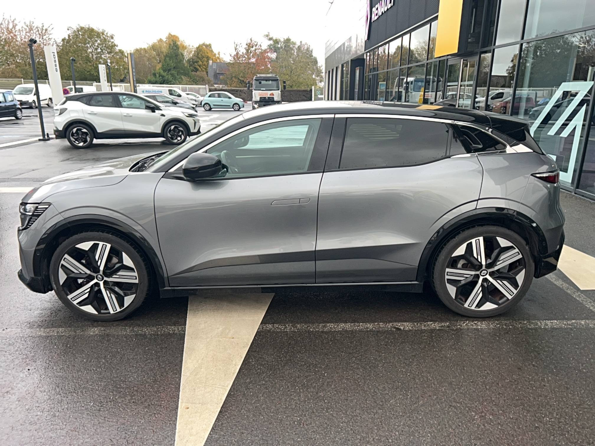 Vente en ligne Renault Megane E-Tech  EV60 220 ch super charge au prix de 24 990 €