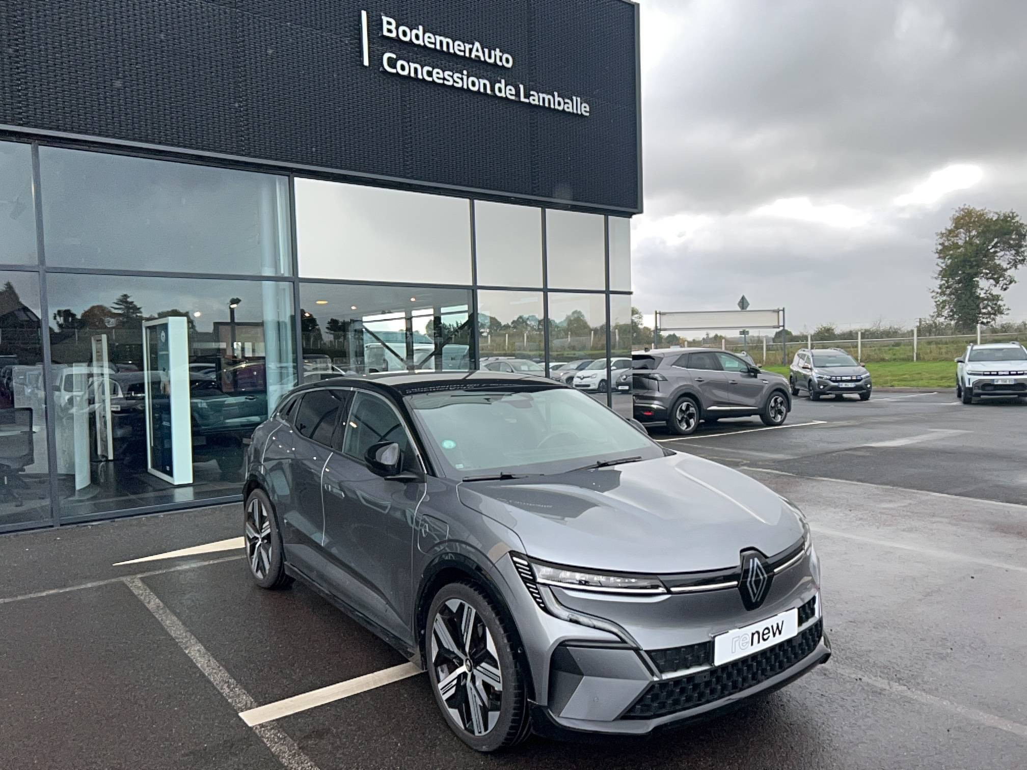 Vente en ligne Renault Megane E-Tech  EV60 220 ch super charge au prix de 24 990 €