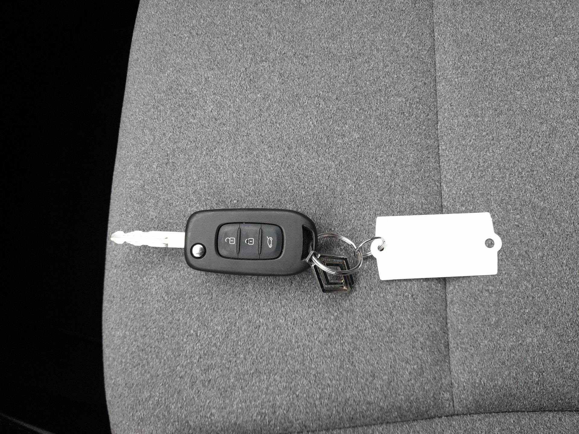 Vente en ligne Renault Clio 5 Clio TCe 90 ch GSR2 au prix de 16 490 €