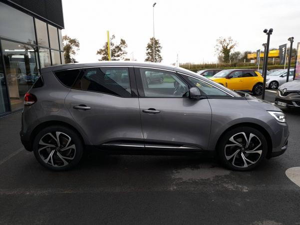 Vente en ligne Renault Scenic 4 Scenic Blue dCi 120 EDC au prix de 18 490 €